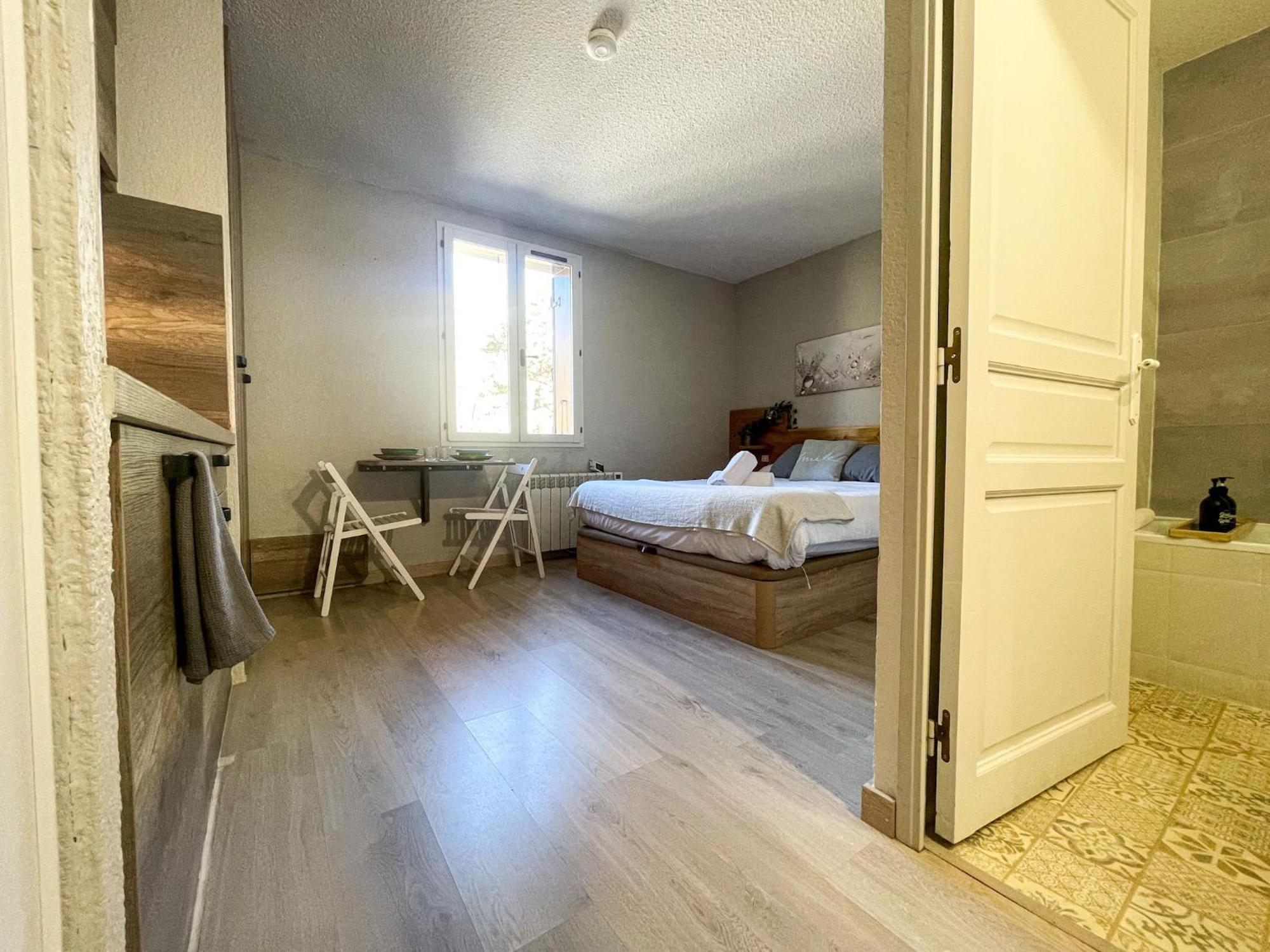 Apartamento Ideal Para Parejas En Enveitg Εξωτερικό φωτογραφία