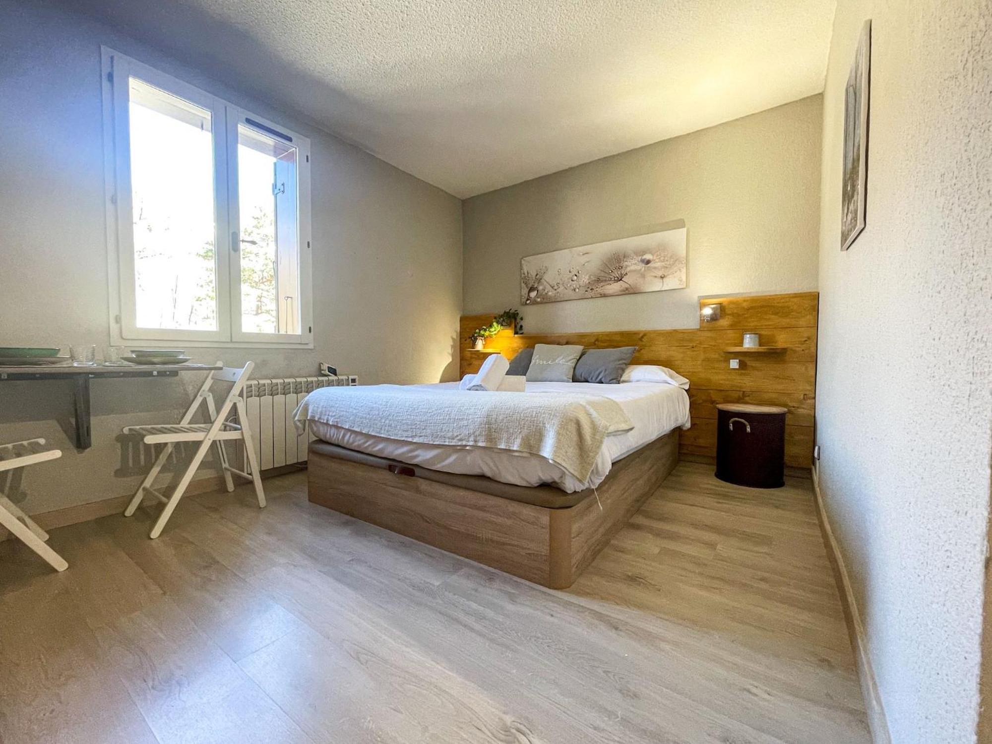 Apartamento Ideal Para Parejas En Enveitg Εξωτερικό φωτογραφία